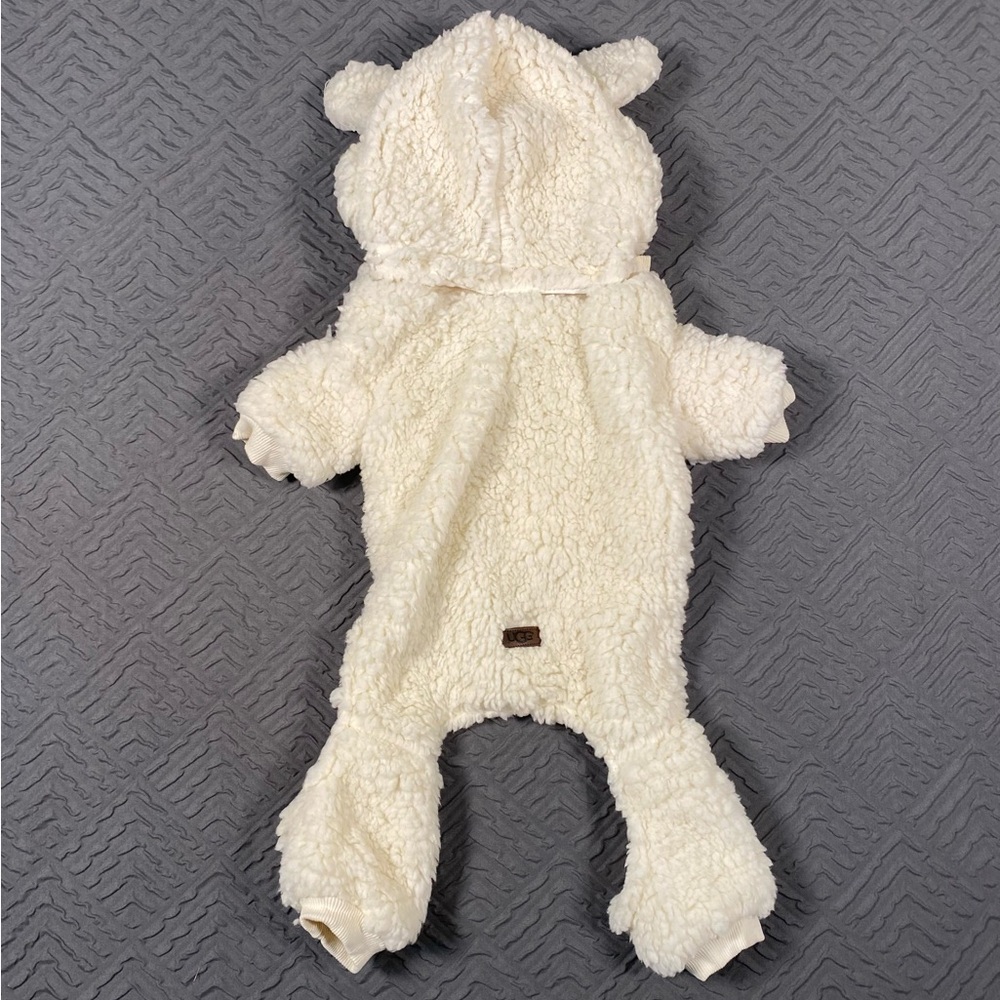 UGG Classic Sherpa Dog Pajamas Size Medium